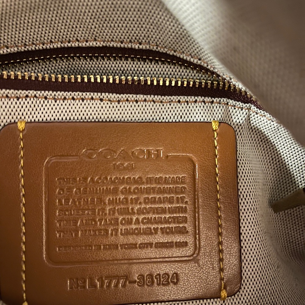 Coach Rogue 1941 Peony Pink - Picture 10 of 12